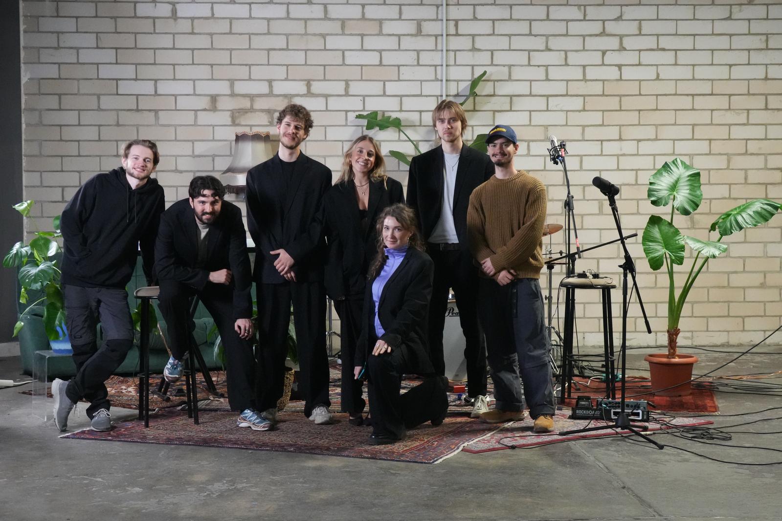 Maia Valentine Live Session Team